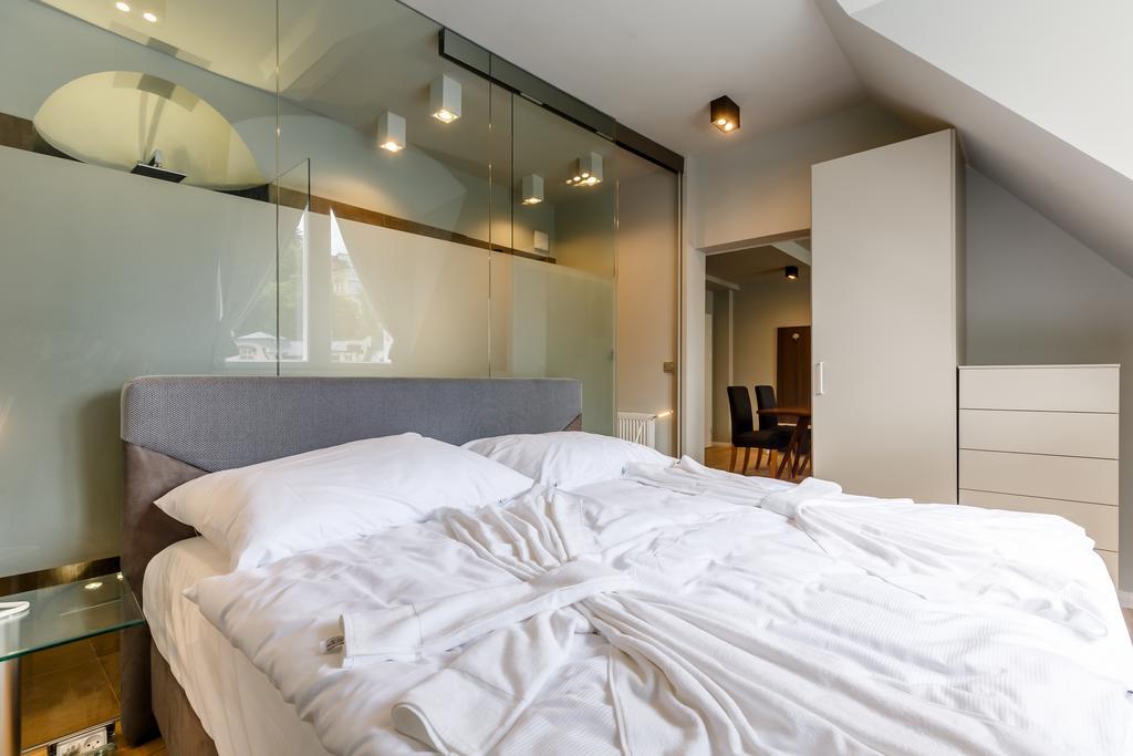 Bohemia Rhapsody Apartment *